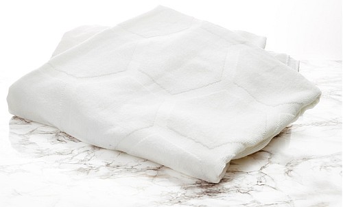 Мягкое махровое полотенце. Материал: хлопок. Размер: 140 х 70 см